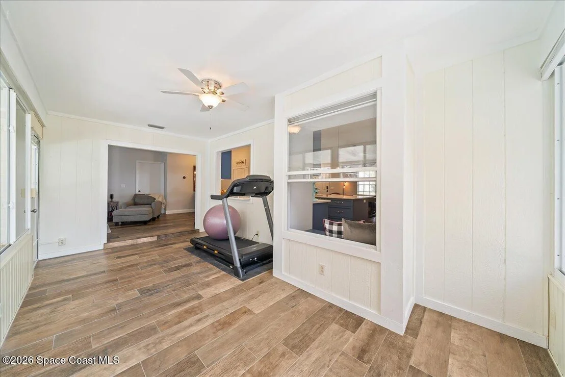 Photo of 3320 Lakeview Circle