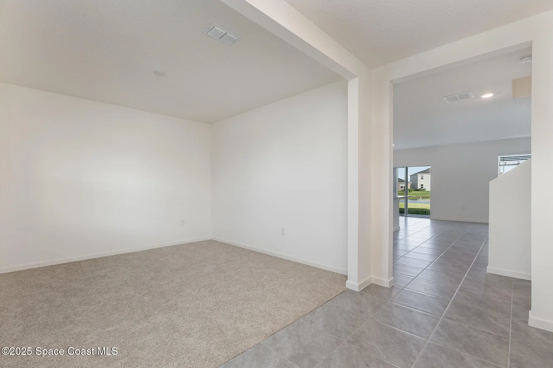 Photo of 1644 Garabaldi Circle SE