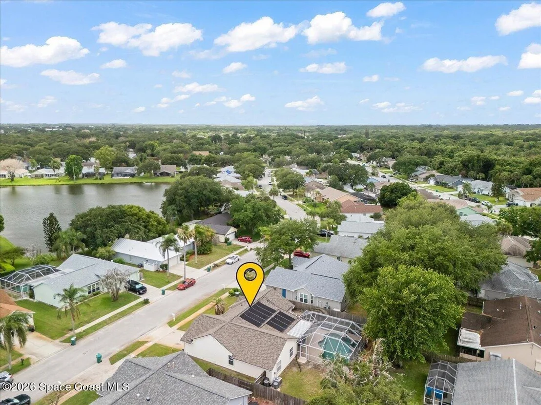 Photo of 3320 Lakeview Circle