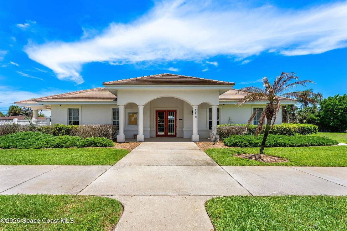 Photo of 242 Flanders Drive