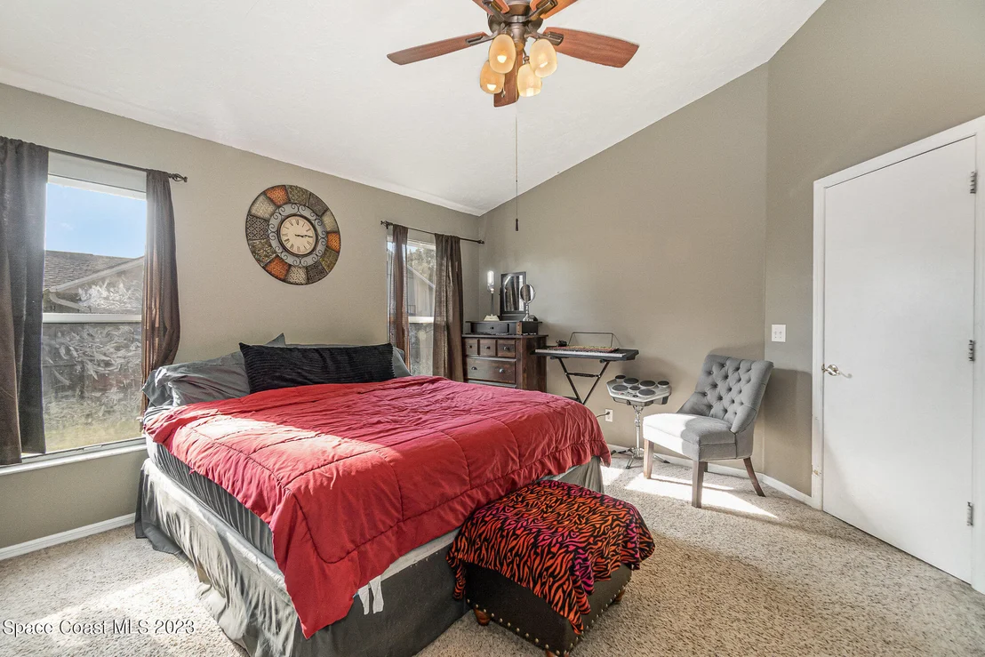 Photo of 672 Sandpiper Circle