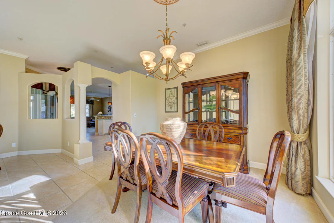 Photo of 2614 Canterbury Circle