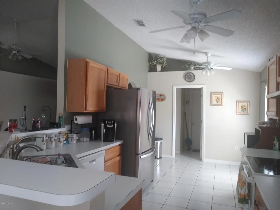 Photo of 2114 Spring Creek Circle NE