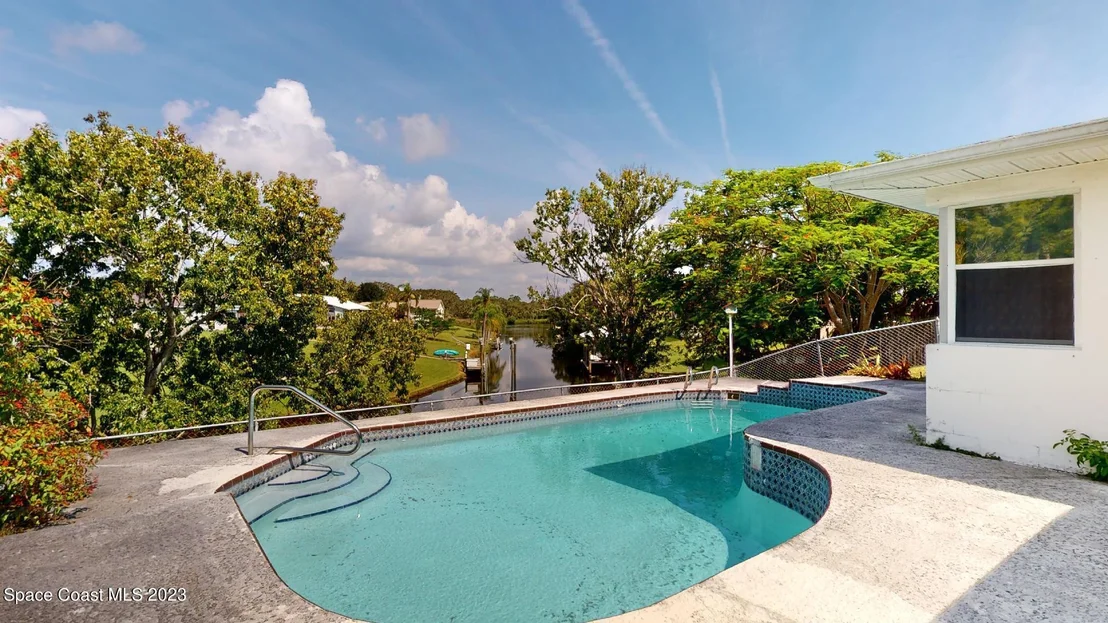Photo of 813 Vance Circle NE