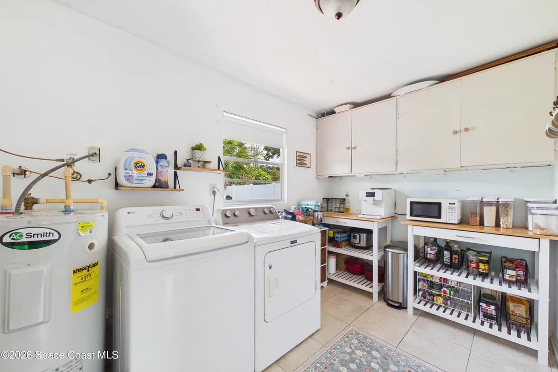 Photo of 2391 Lorna Drive