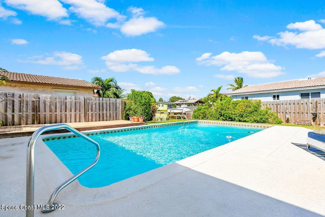 Photo of 304 Dorset Drive