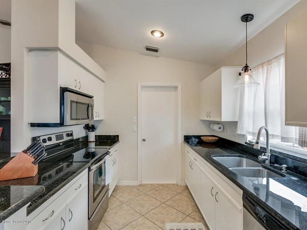 Photo of 8035 Bracken Lane