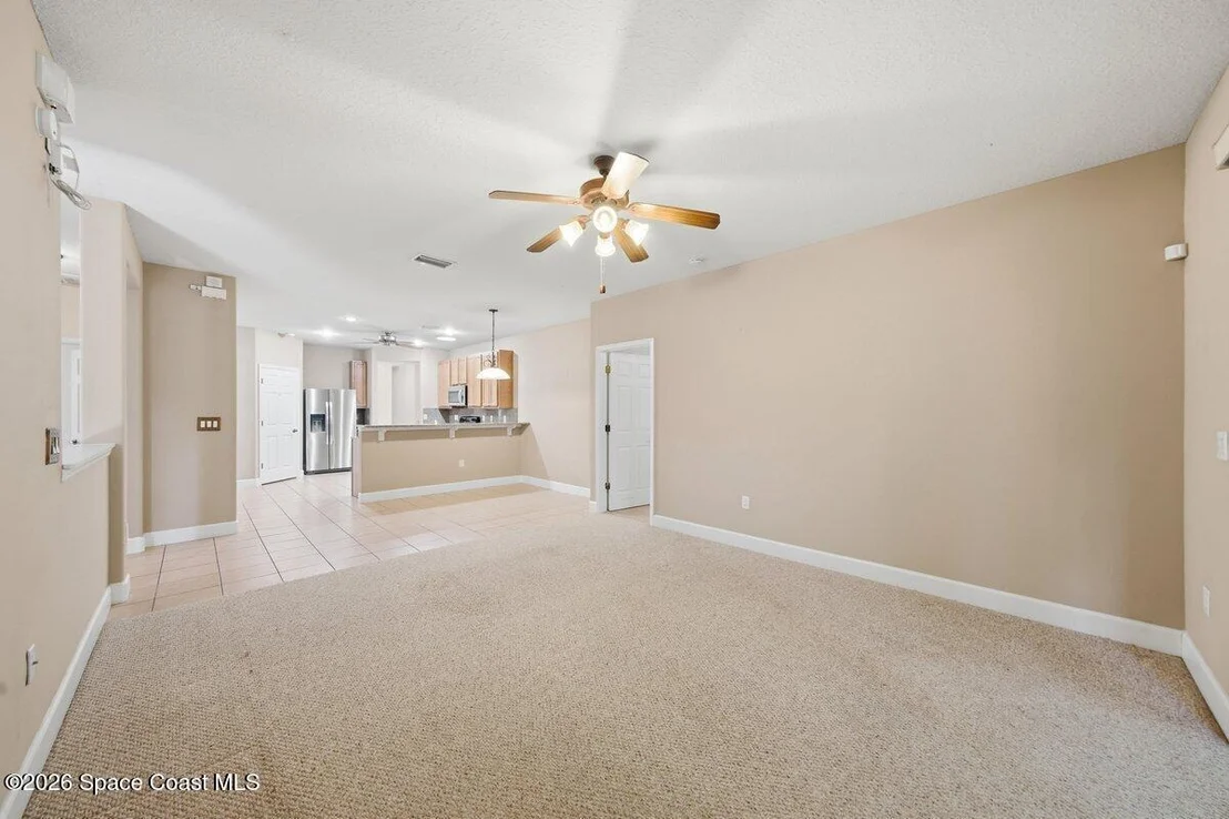 Photo of 594 Dryden Circle