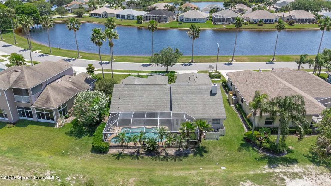Photo of 2386 Golf Vista Boulevard