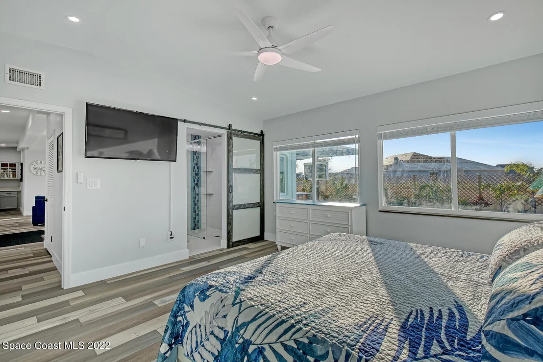 Photo of 760 Pebble Beach Avenue NE