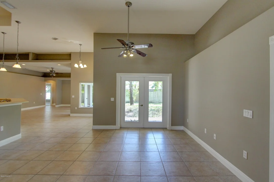 Photo of 326 Park Hill Boulevard