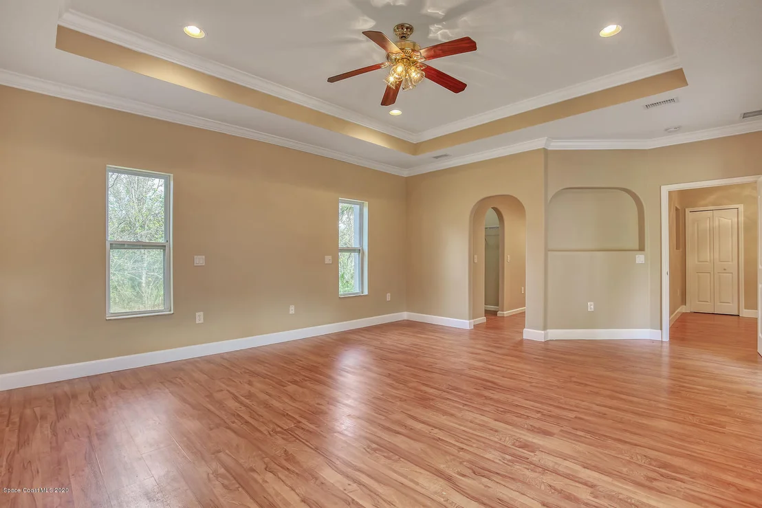 Photo of 1290 Adamson Road