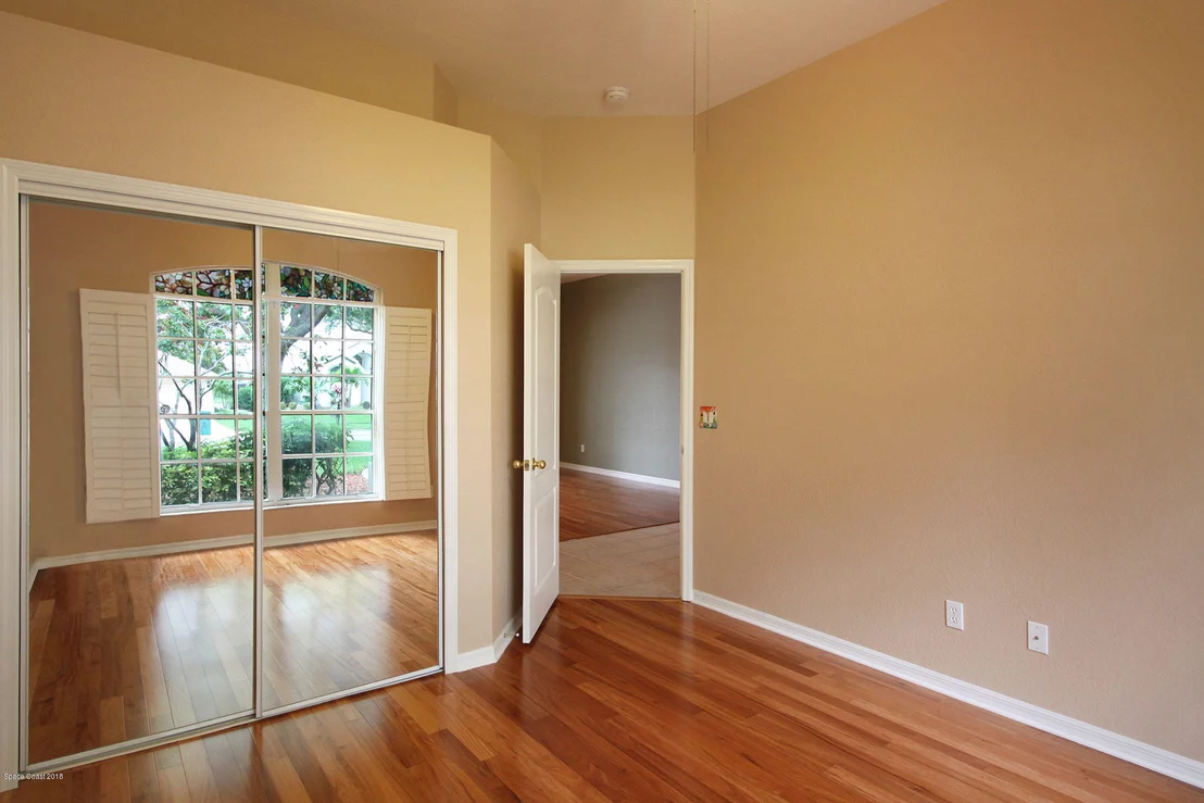 Photo of 5675 Sheffield Place