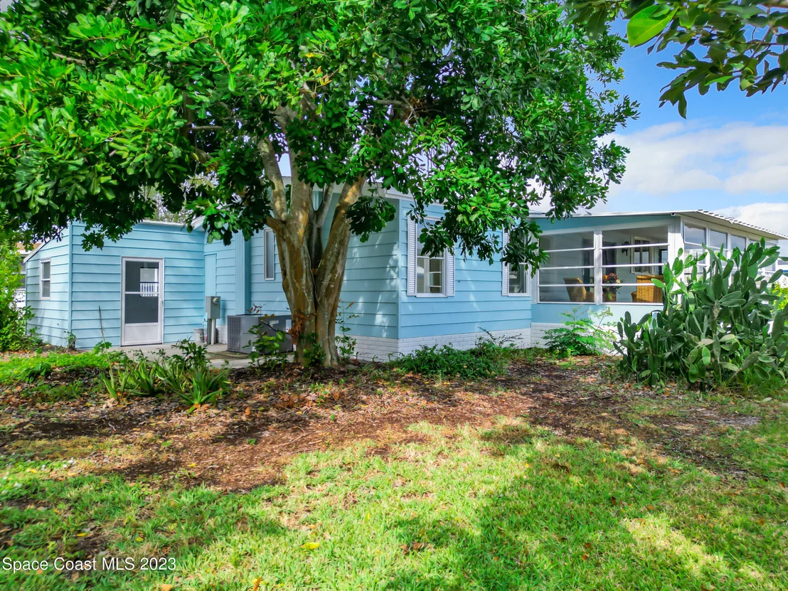 Photo of 534 Jennifer Circle