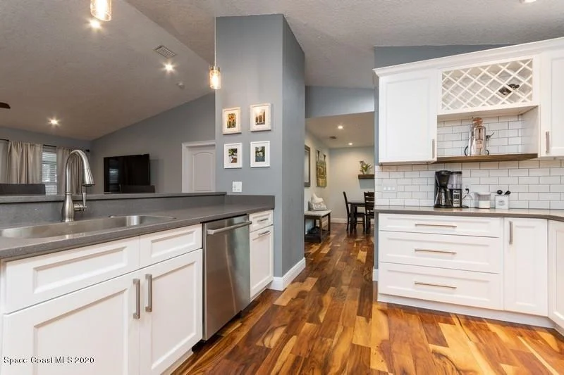 Photo of 6023 Elgin Road