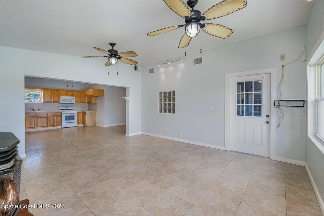 Photo of 3957 Canal Drive