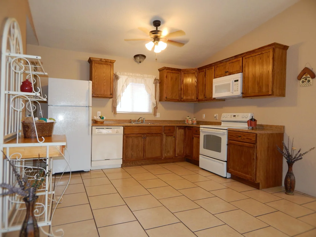 Photo of 960 SE Ithaca Avenue