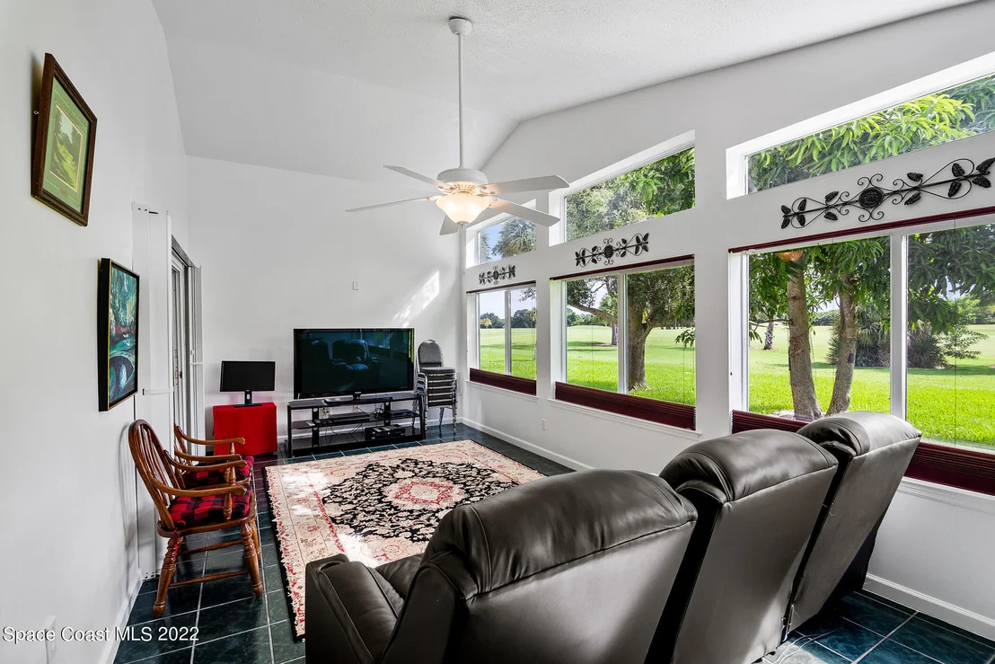 Photo of 2396 Addington Circle