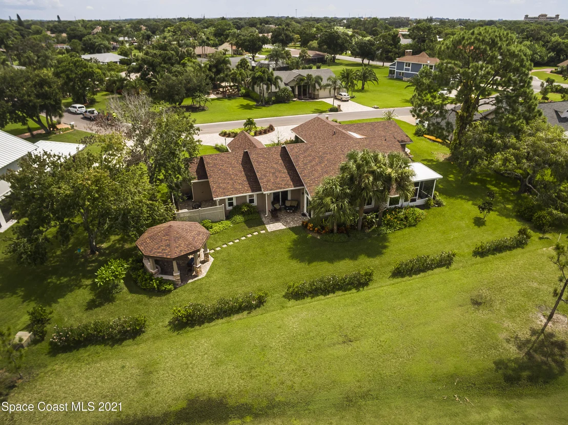 Photo of 530 Whispering Pines Circle