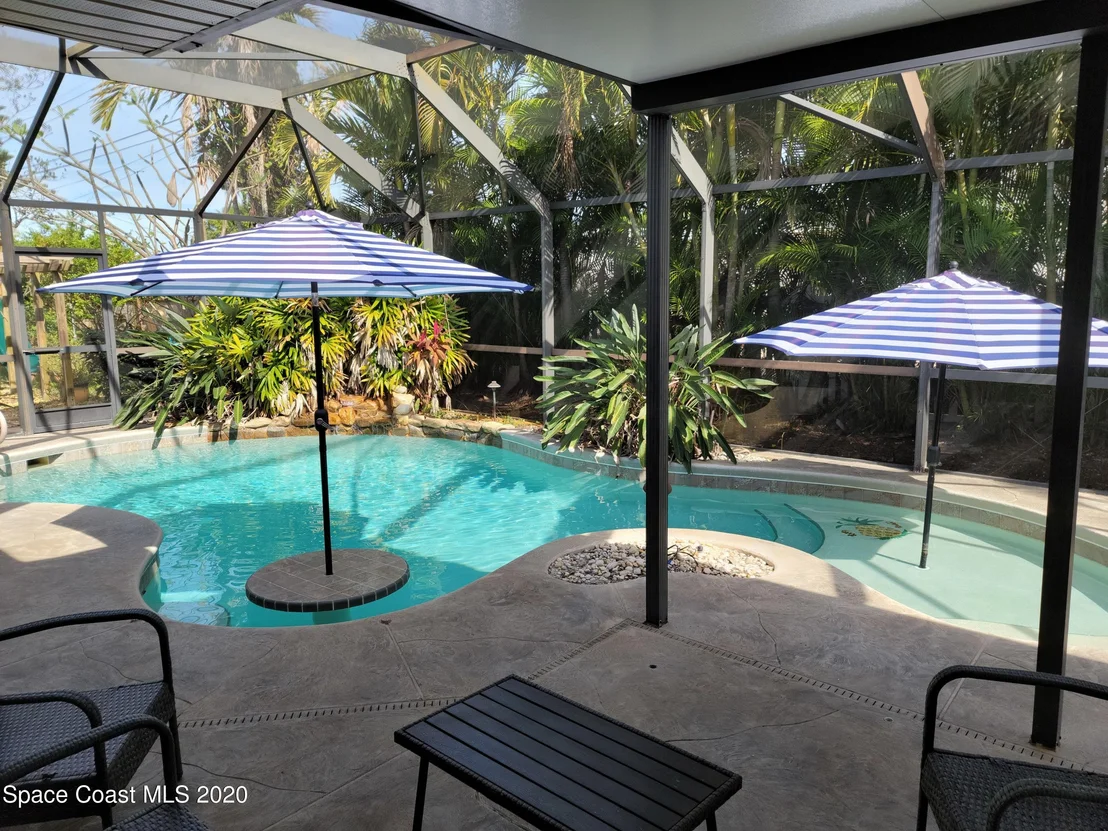 Photo of 235 Pineapple Street