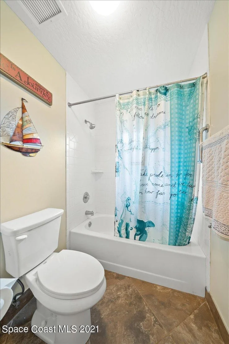 Photo of 772 Lake Drive
