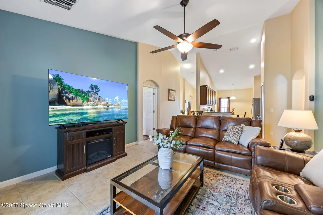 Photo of 1465 Litchfield Drive
