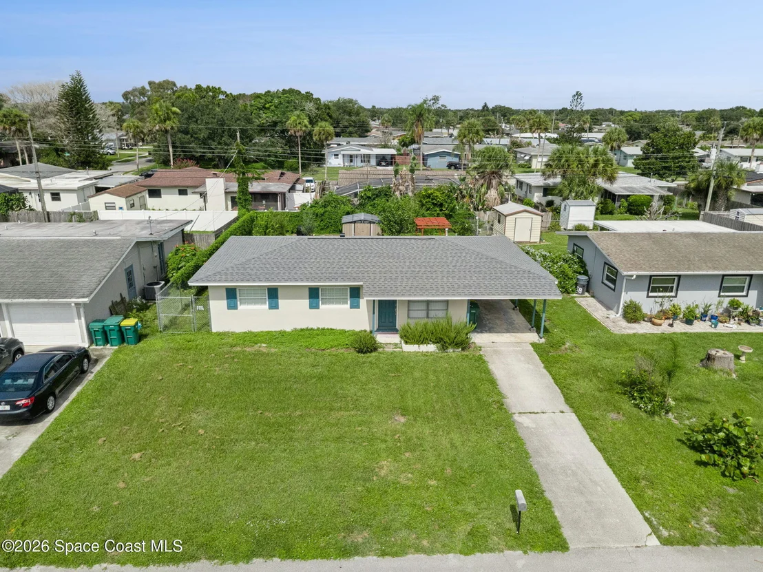 Photo of 758 Comanche Avenue