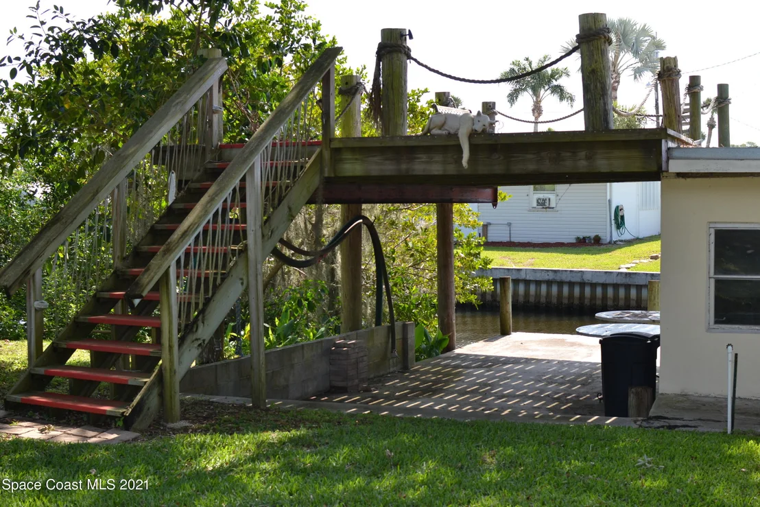 Photo of 9816 Riverview Drive