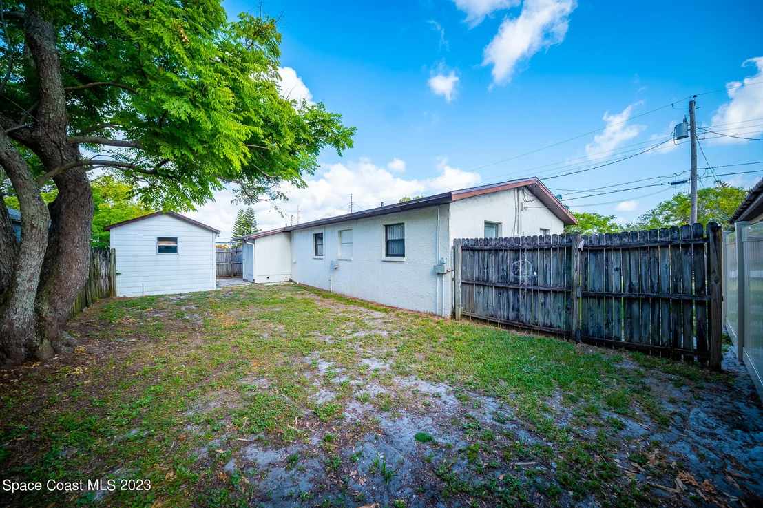 Photo of 1541 Mac Arthur Lane