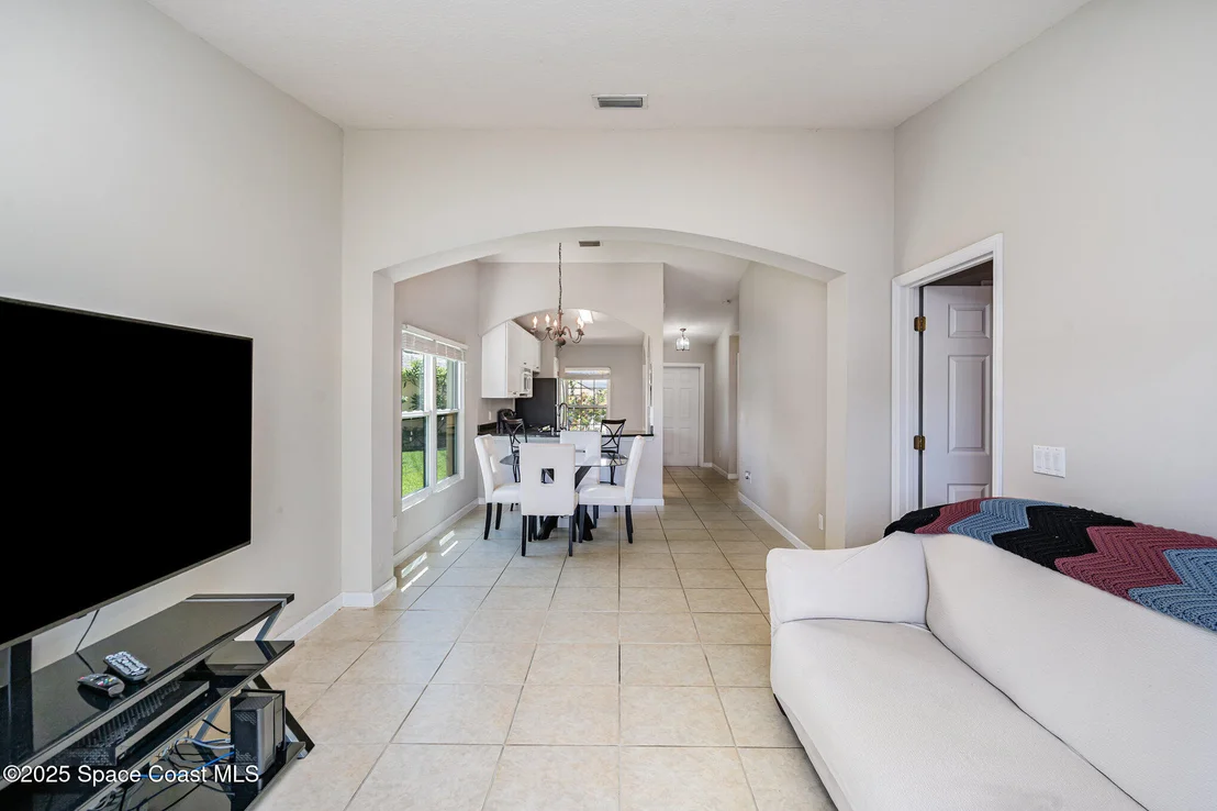 Photo of Unit 101 at 1165 Luminary Circle