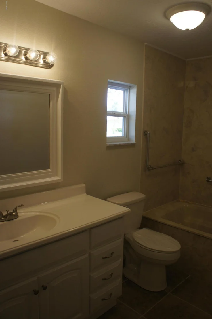 Photo of 1310 Sun Circle E