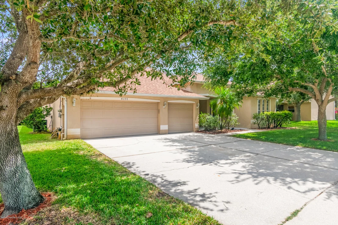 Photo of 4177 Ventana Boulevard
