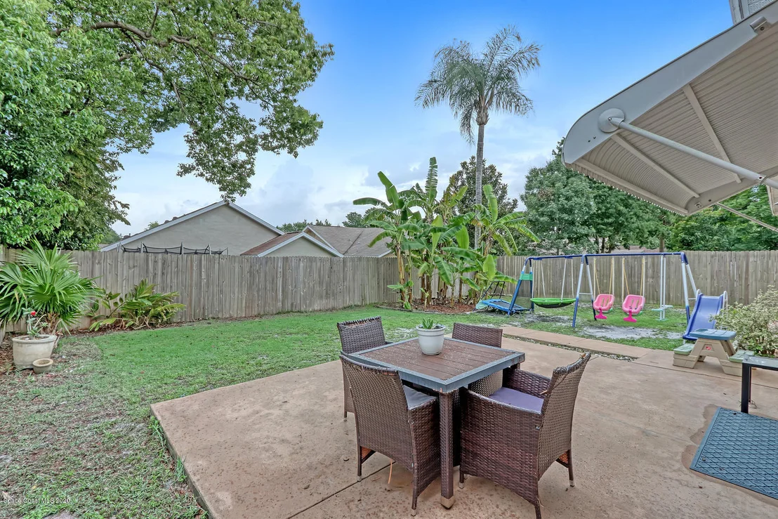 Photo of 1034 Abell Circle