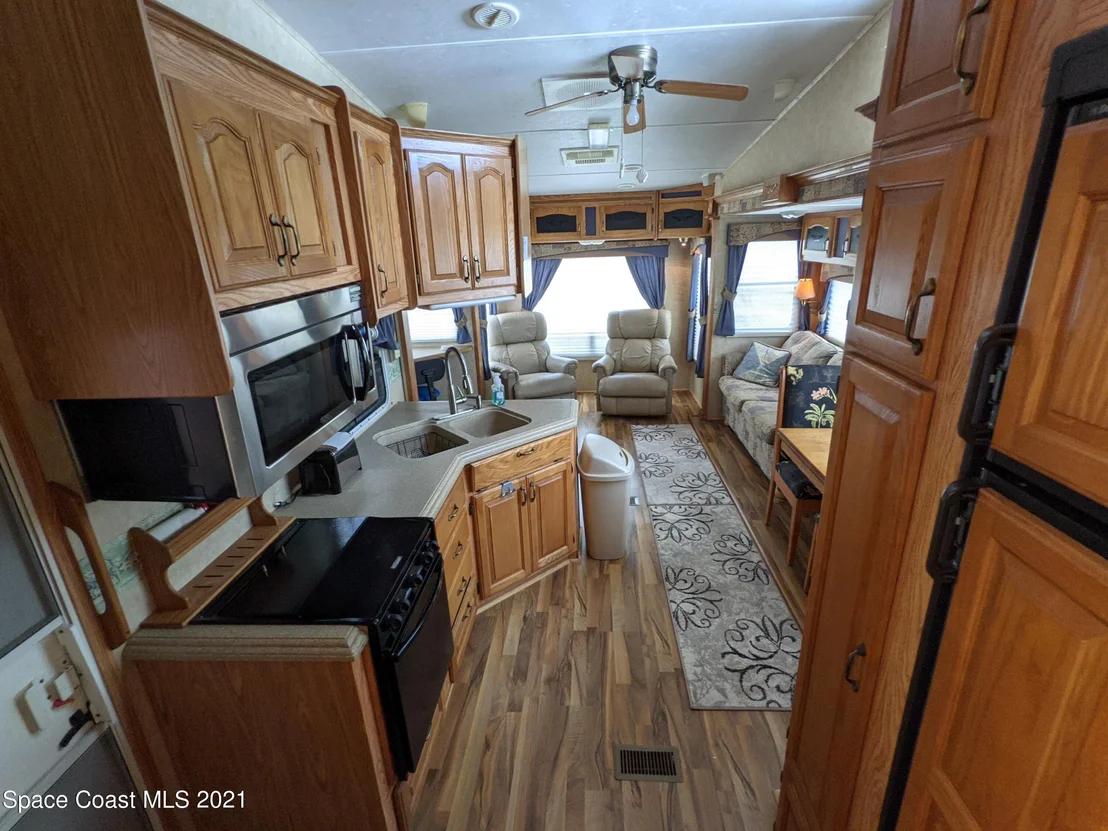Photo of 270 Galaxy Lane