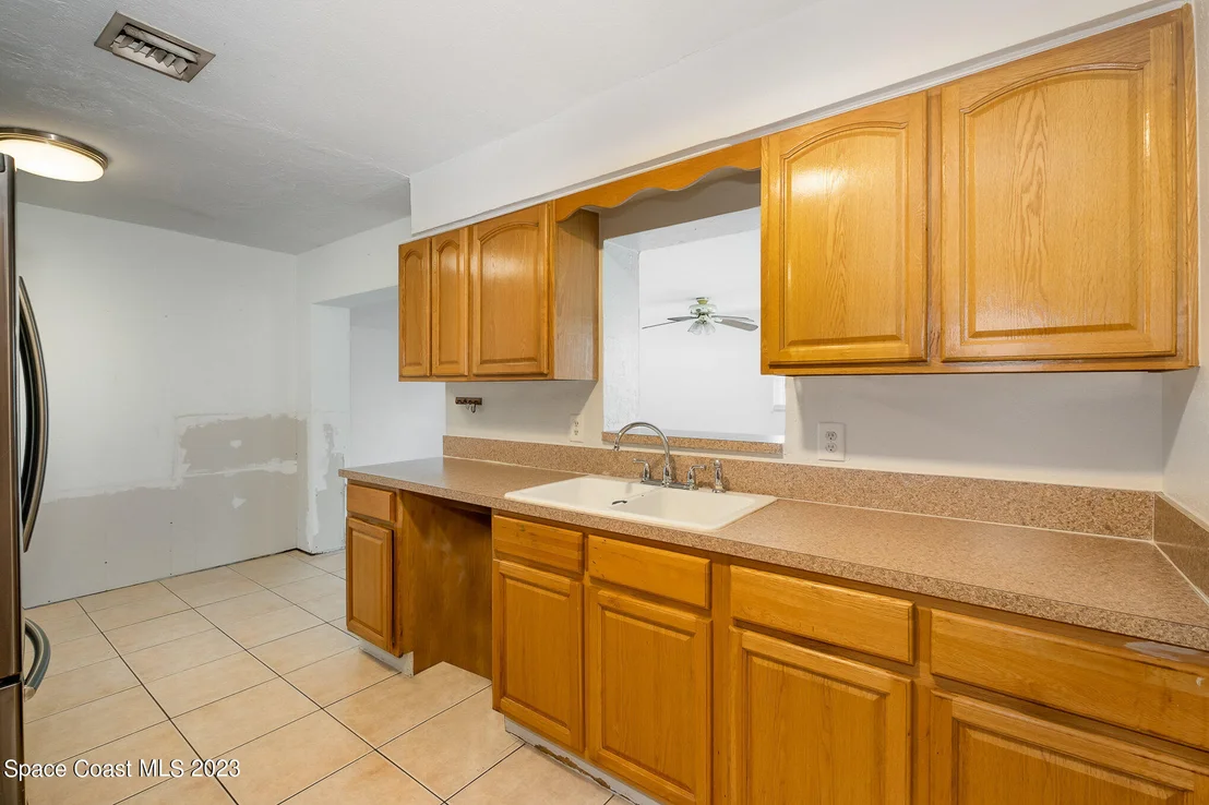 Photo of 2697 Locksley Road