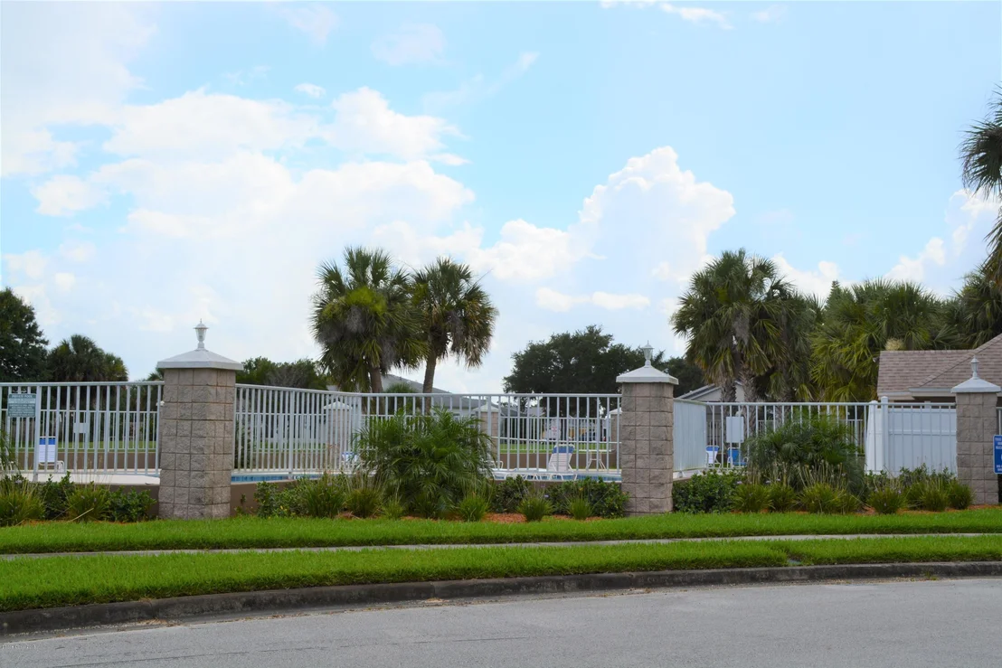 Photo of 6995 Hammock Trace Drive