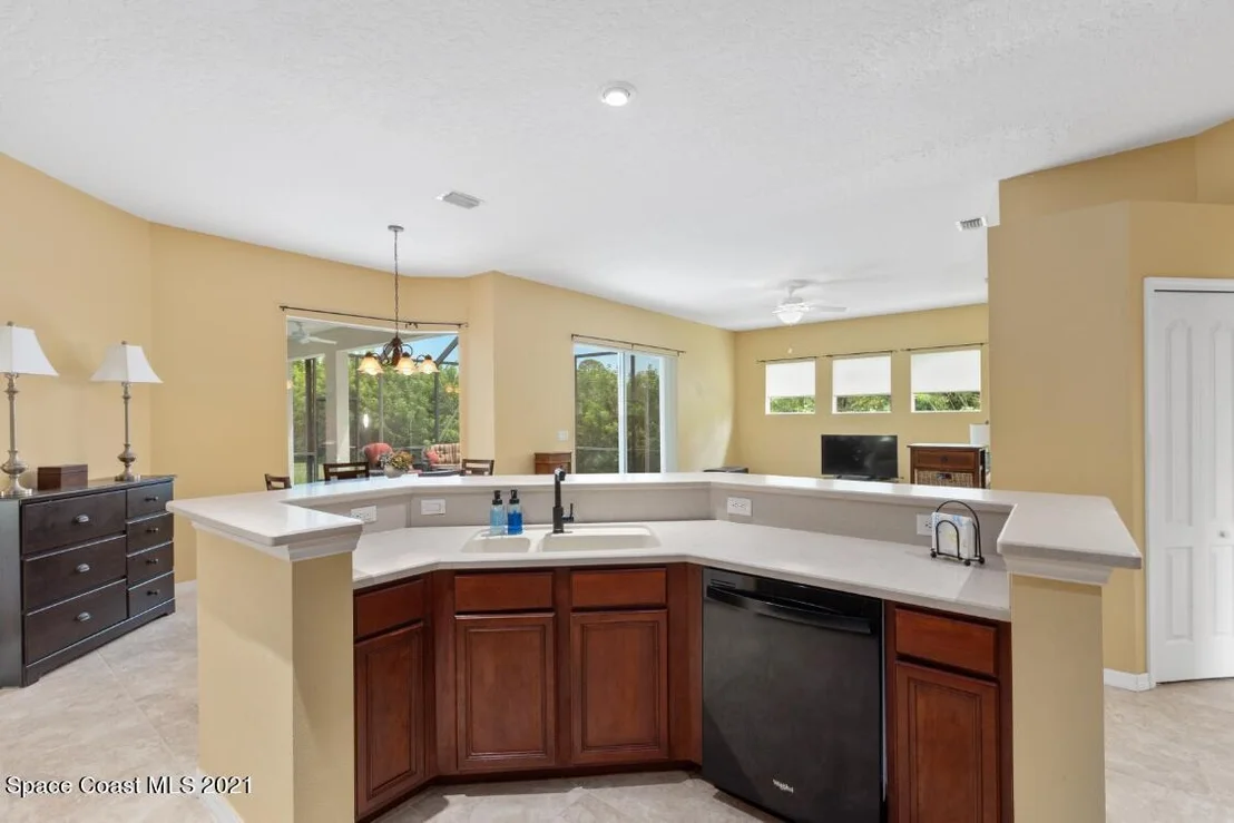 Photo of 4648 Alamanda Drive