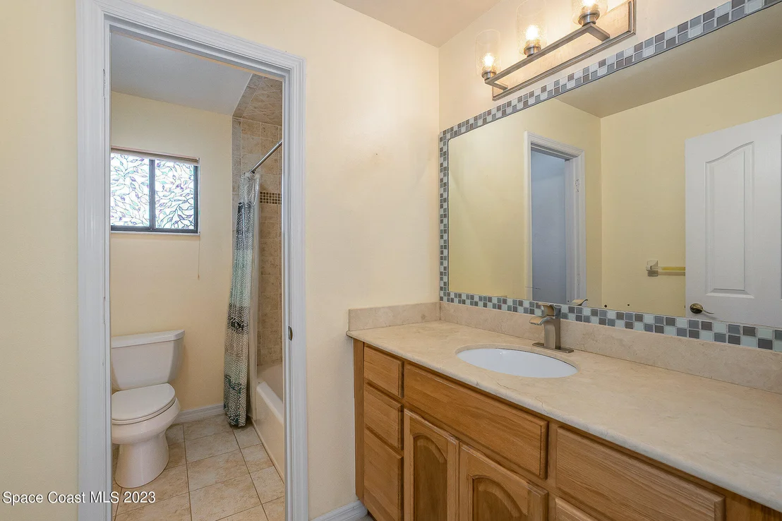 Photo of 470 Mosswood Boulevard