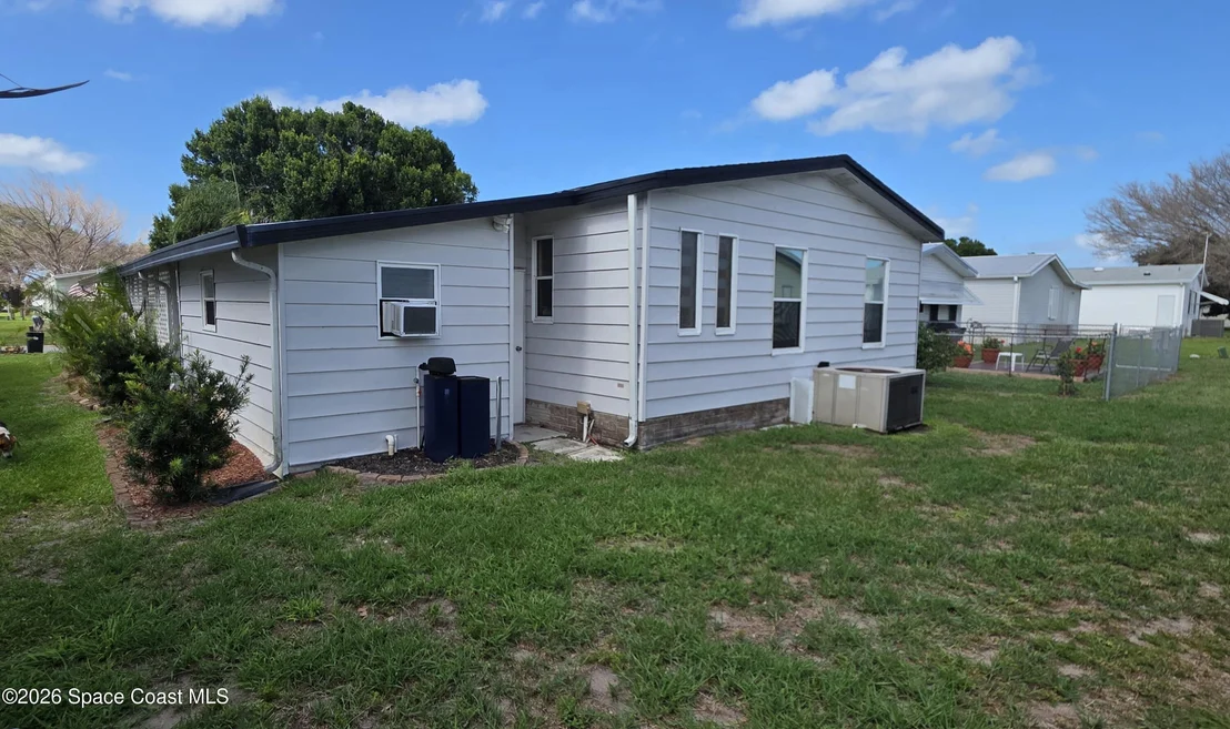 Photo of 579 N Dolphin Circle