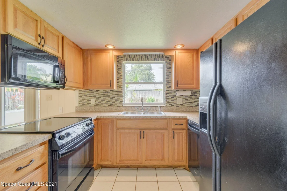 Photo of 910 Jefferson Road