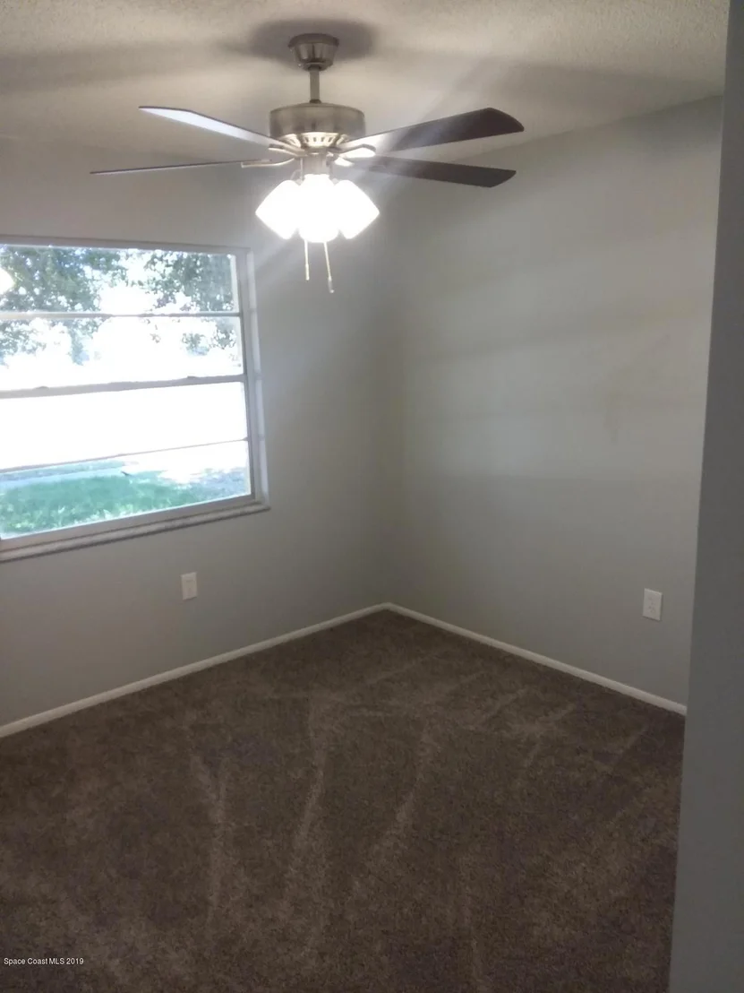 Photo of 2911 Pembroke Road
