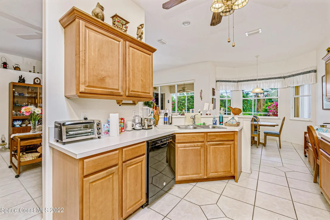 Photo of 796 Suntree Woods Drive