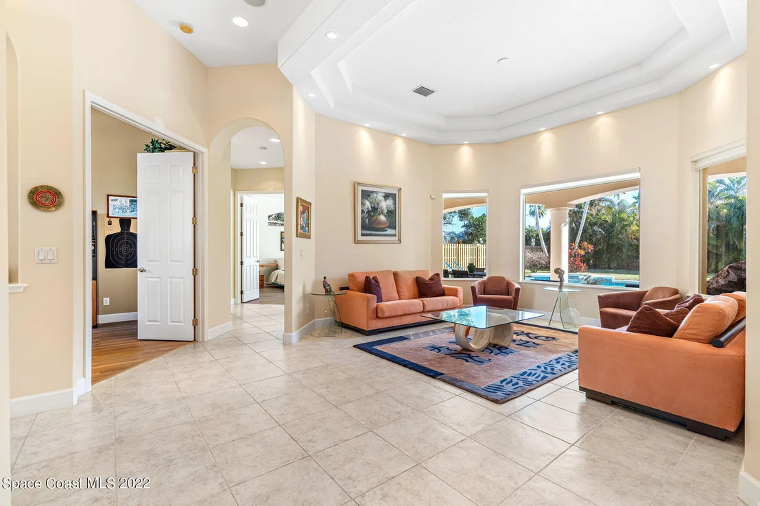 Photo of 233 Flanders Drive