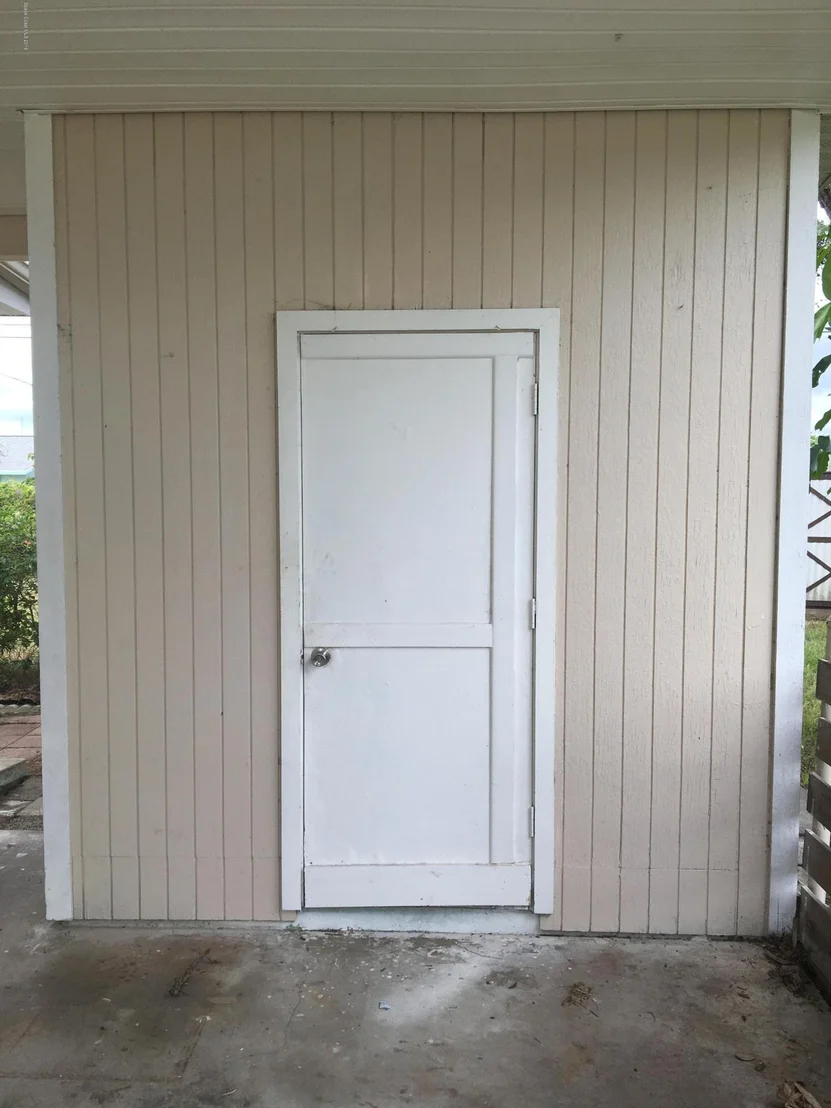 Photo of 1042 Cable Lane NE