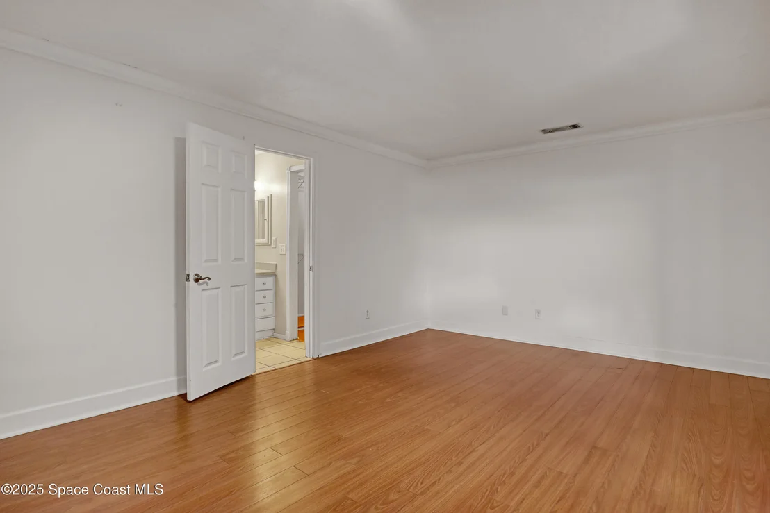 Photo of 210 Applewood Circle