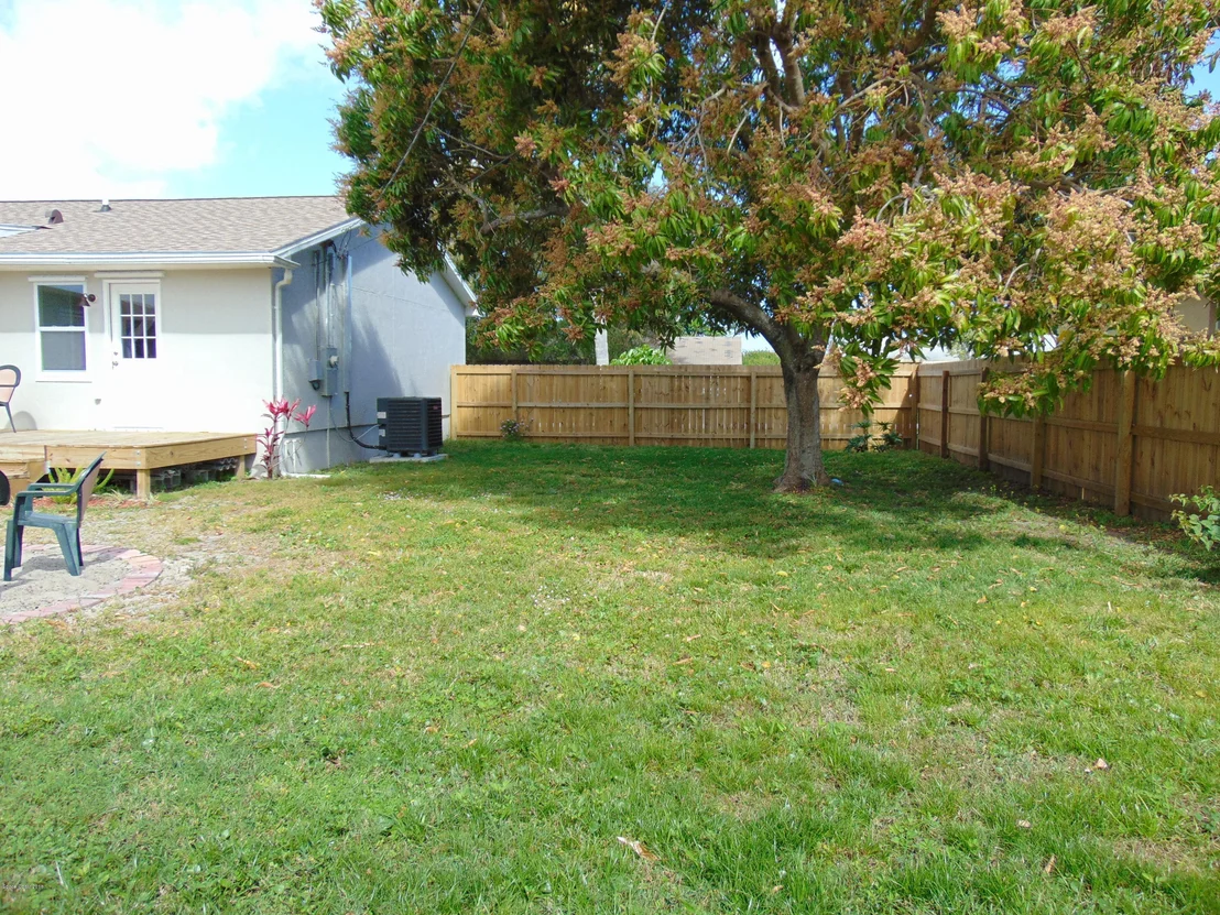 Photo of 2048 Clover Street NE