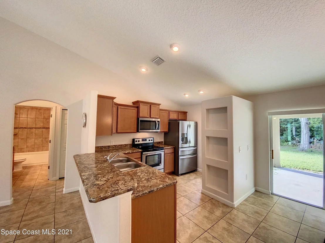 Photo of 5475 Friendly Street