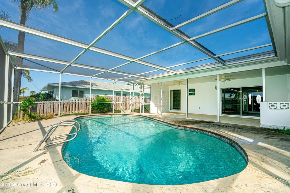Photo of 452 Dorset Drive