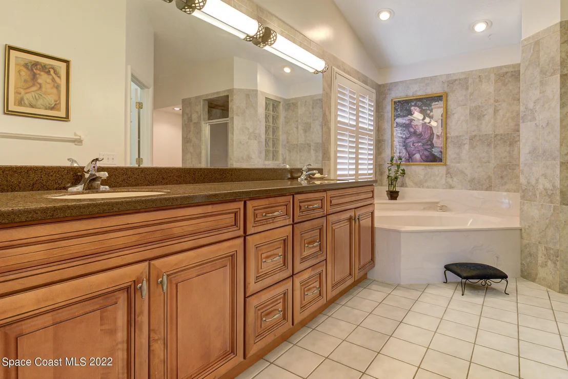 Photo of 1545 Corey Road
