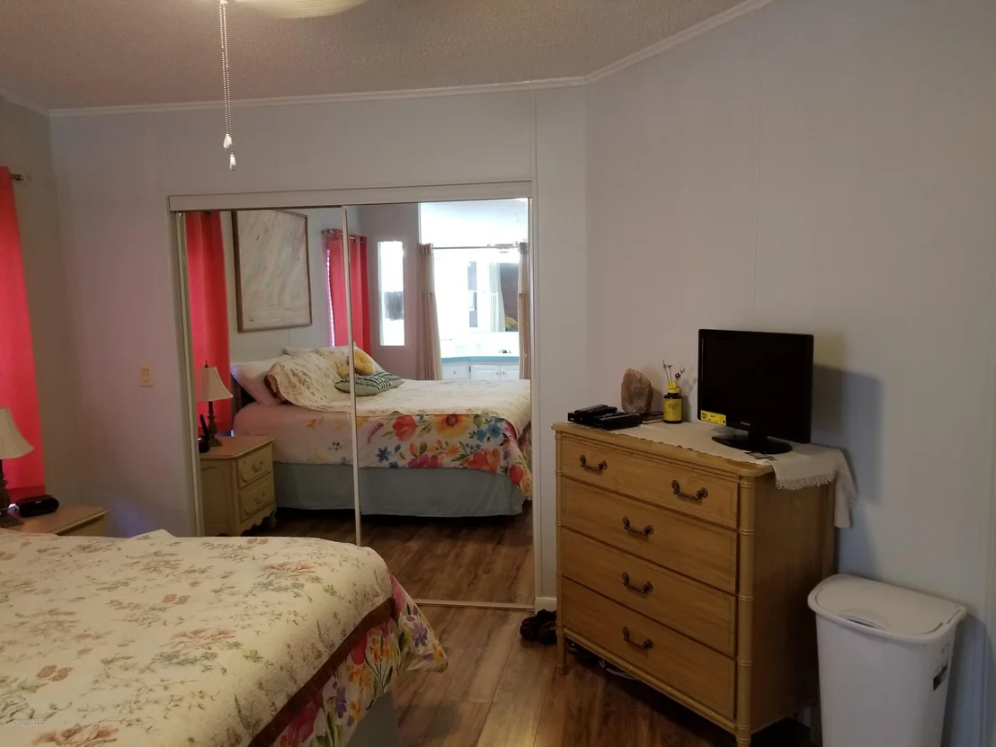 Photo of 905 Spruce Street